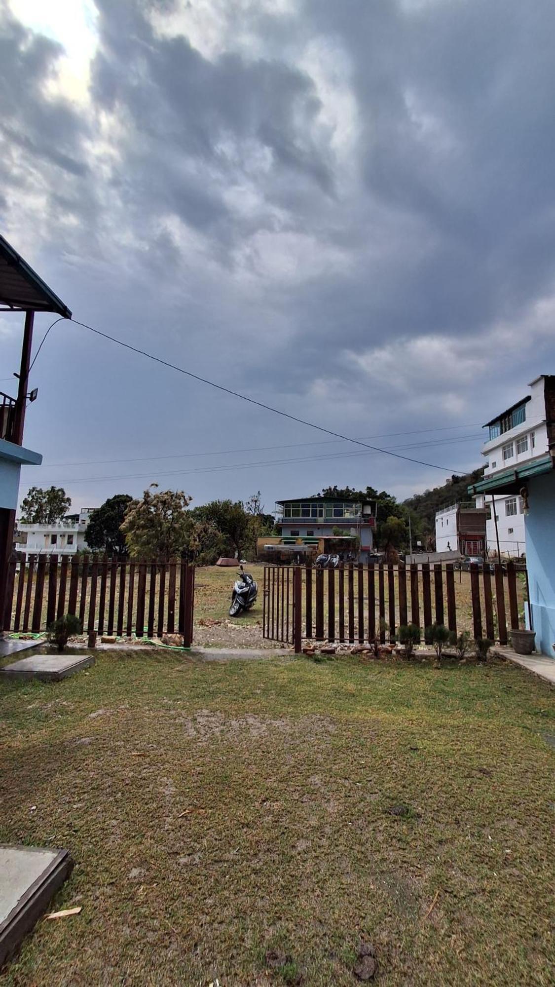 Landlopers Hostel リシケーシュ エクステリア 写真