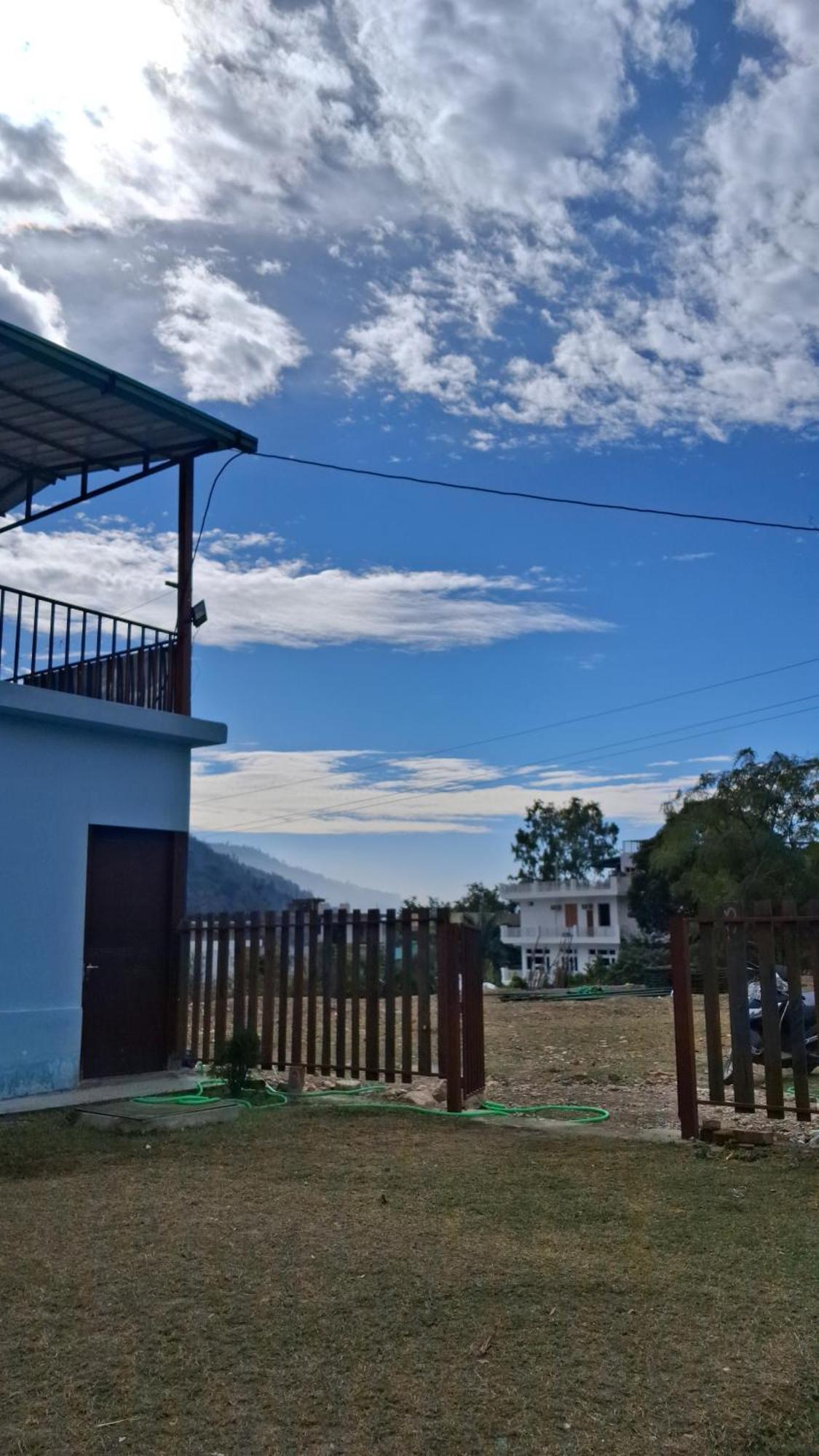 Landlopers Hostel リシケーシュ エクステリア 写真